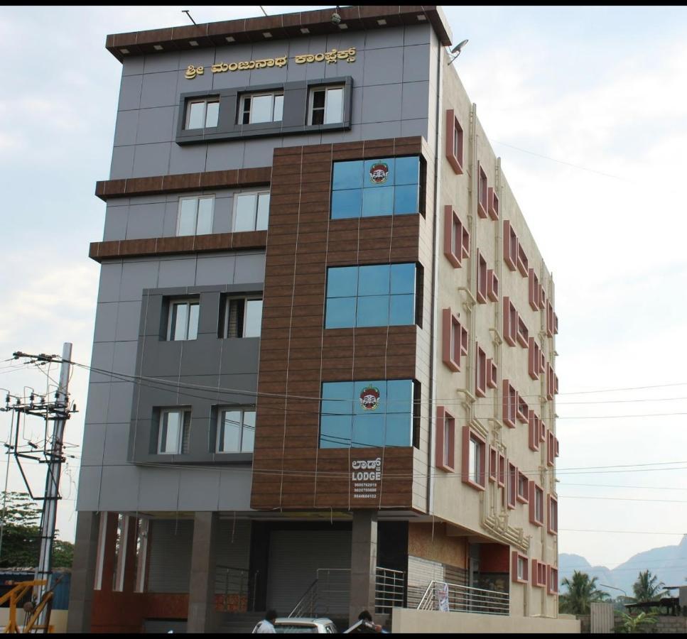 Golden Pride Hotel Канакапура Екстериор снимка