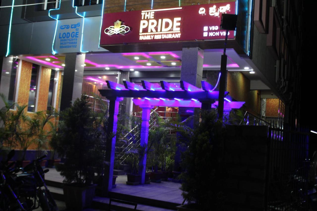 Golden Pride Hotel Канакапура Екстериор снимка