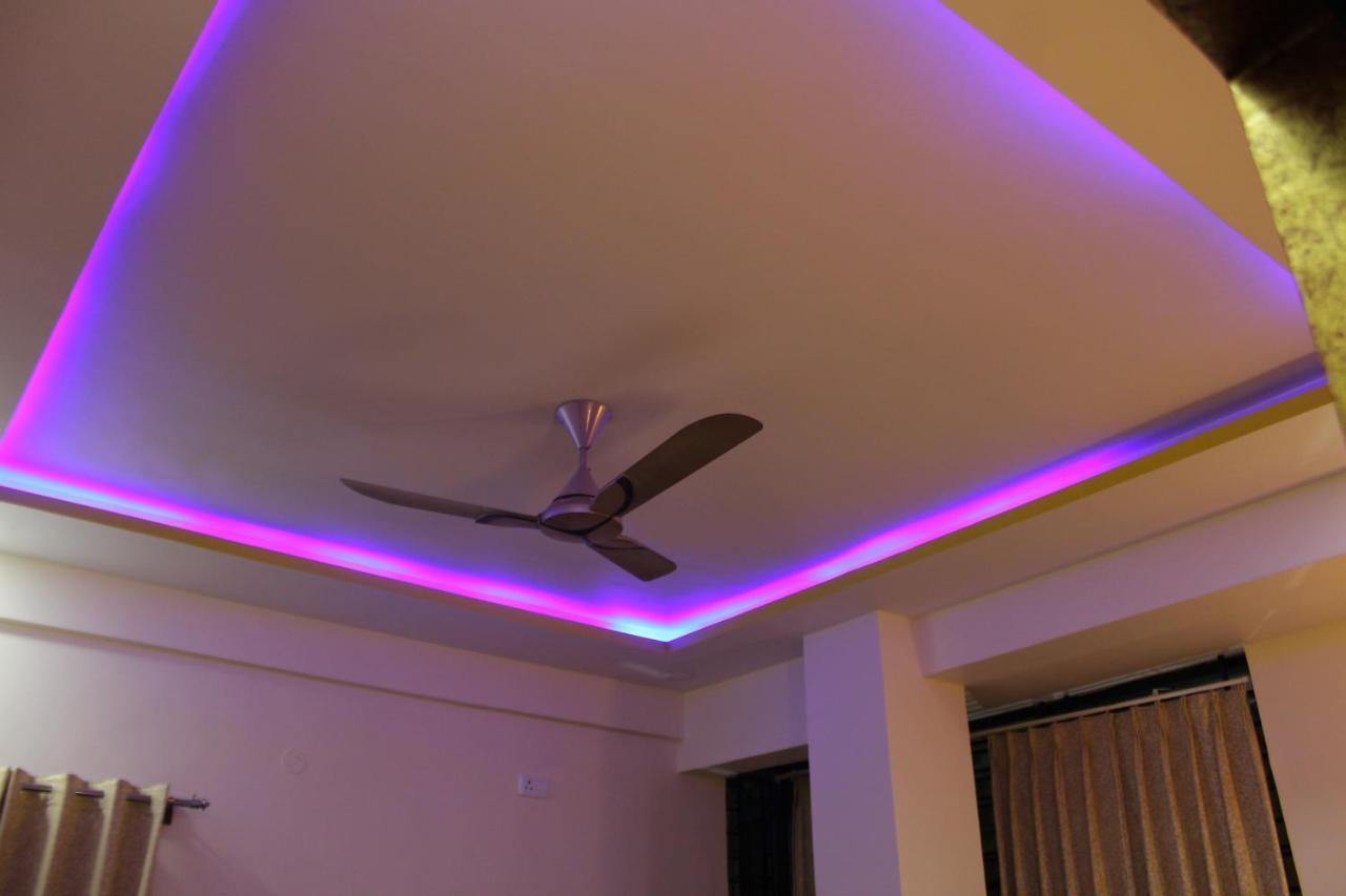 Golden Pride Hotel Канакапура Екстериор снимка