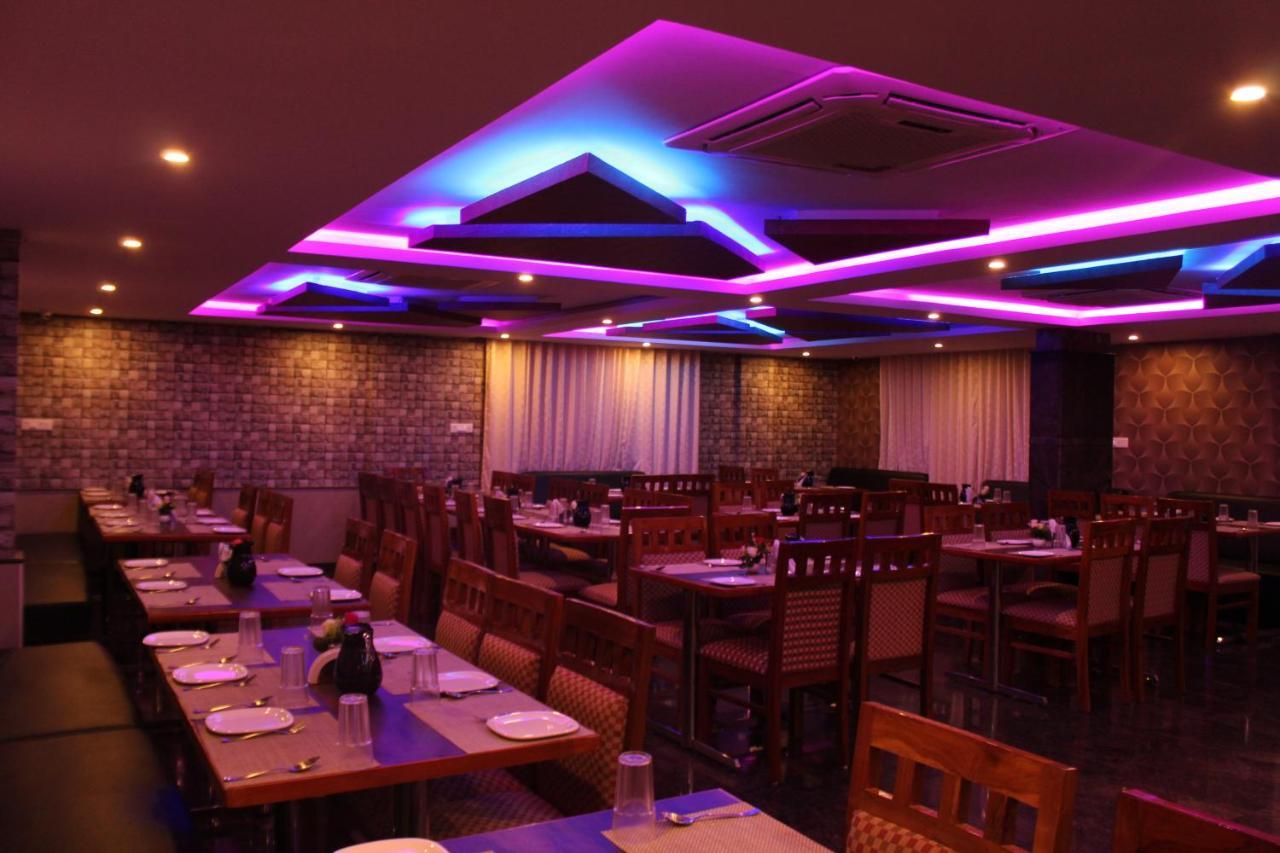 Golden Pride Hotel Канакапура Екстериор снимка